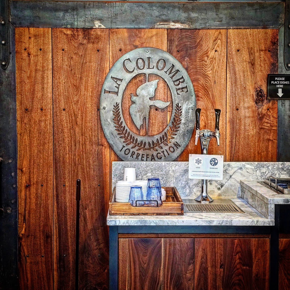 La Colombe Coffee Workshop specialty coffee shop in Chicago - photo 6
