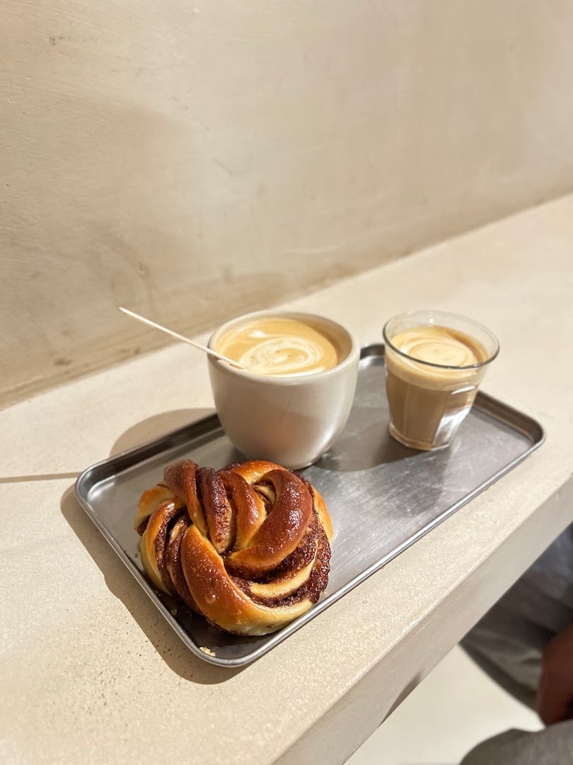 Origo Bakery specialty coffee shop in Barcelona - photo 4