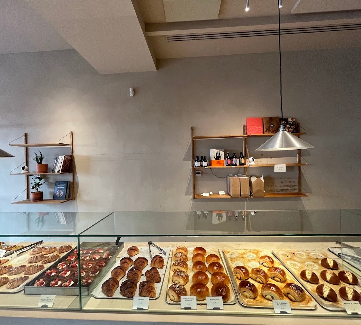 Origo Bakery specialty coffee shop in Barcelona - photo 6