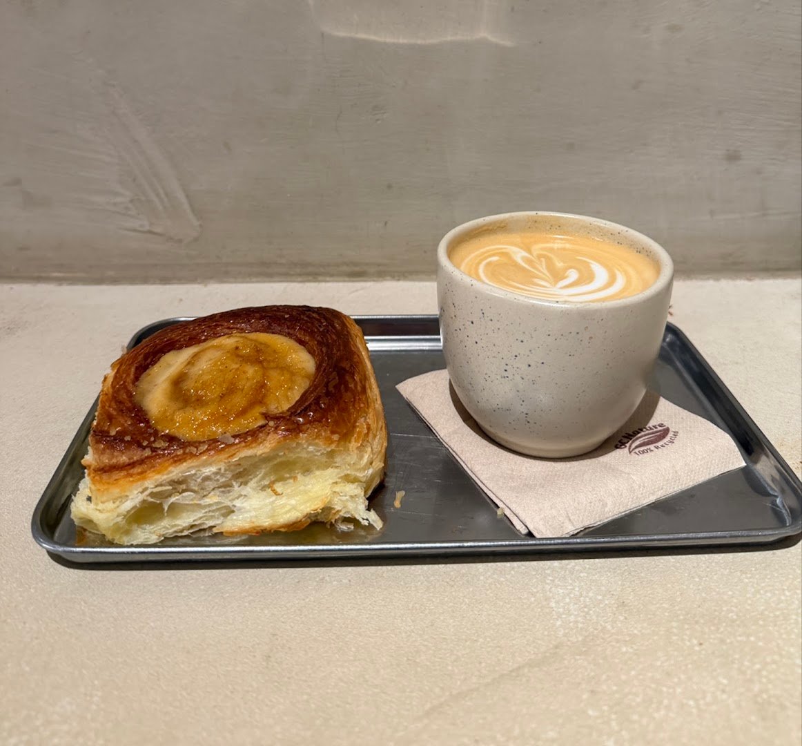 Origo Bakery specialty coffee shop in Barcelona - photo 7