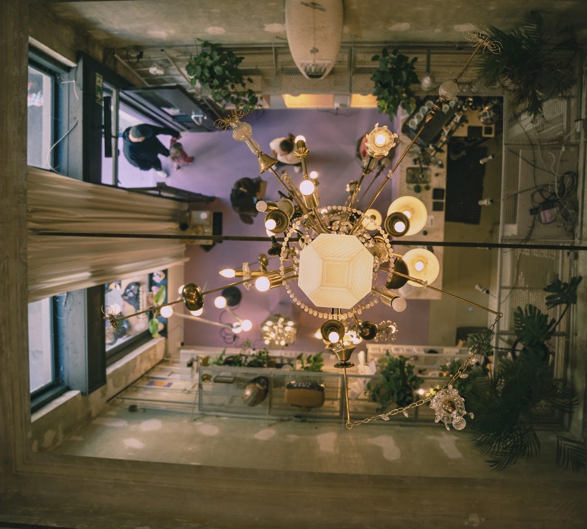 Interior of MANANA cafẽ, specialty coffee shop in Vienna