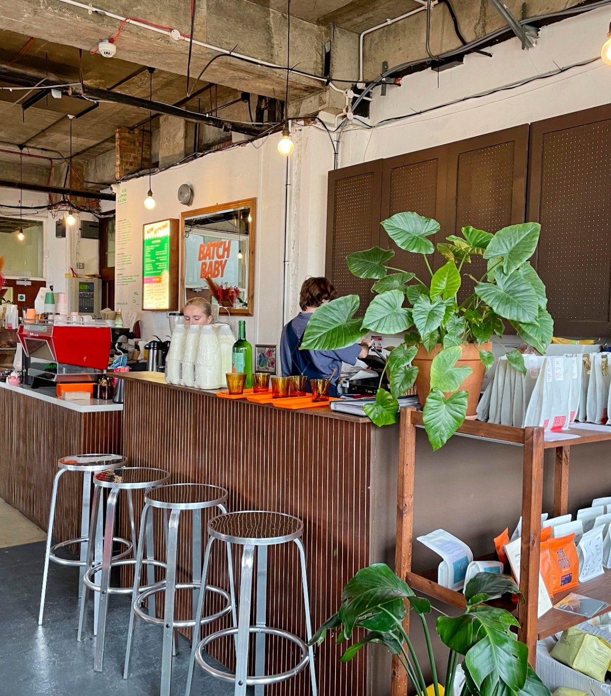 Batch Baby specialty coffee shop in London - photo 2