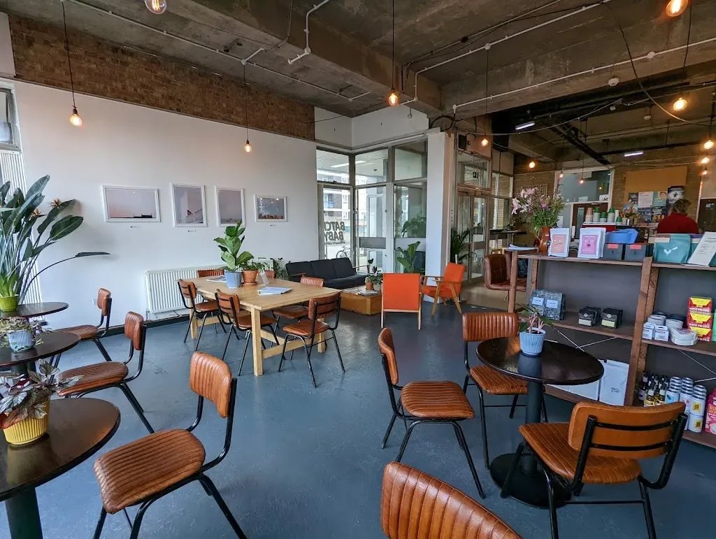 Batch Baby specialty coffee shop in London - photo 4