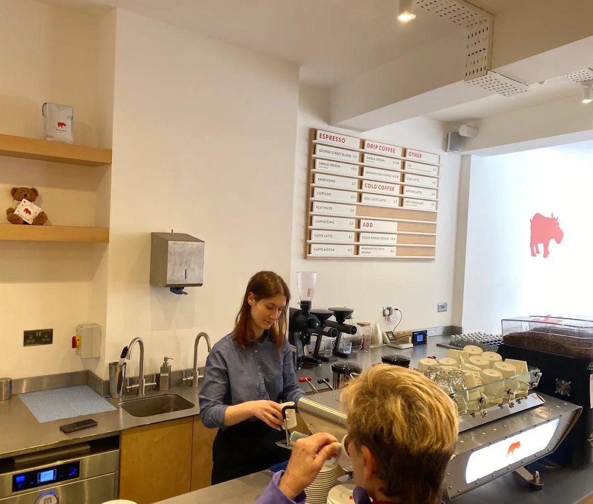 Kiss the Hippo (Richmond) specialty coffee shop in London - photo 3