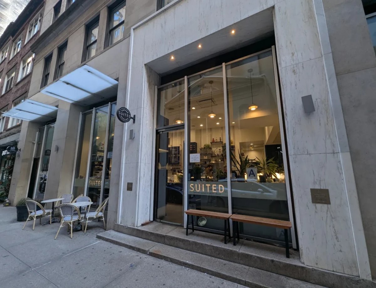 Suited NYC specialty coffee shop in New York - photo 3