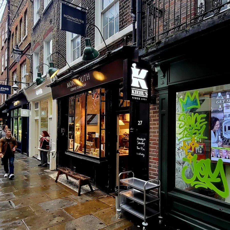 Monmouth Coffee Company (Covent Garden) specialty coffee shop in London - photo 7