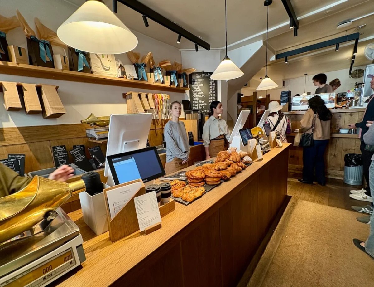 Monmouth Coffee Company (Covent Garden) specialty coffee shop in London - photo 8