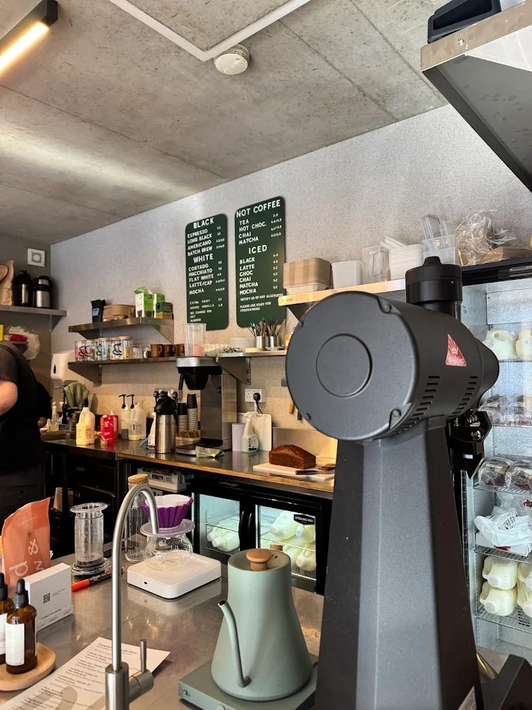 Nostos Coffee (Battersea) specialty coffee shop in London - photo 5