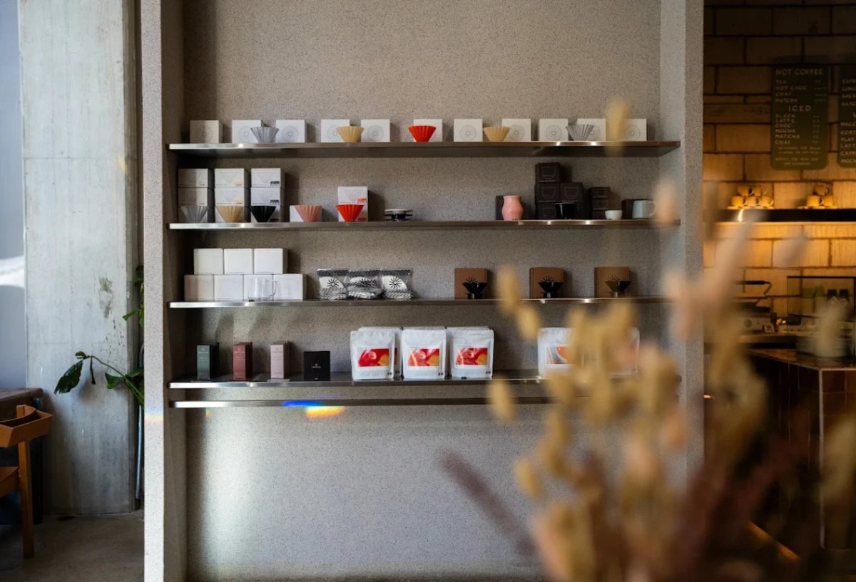 Nostos Coffee (St James's) specialty coffee shop in London - photo 9