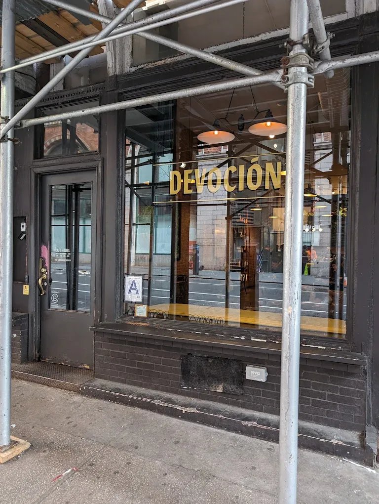 Devoción Flatiron District specialty coffee shop in New York - photo 8
