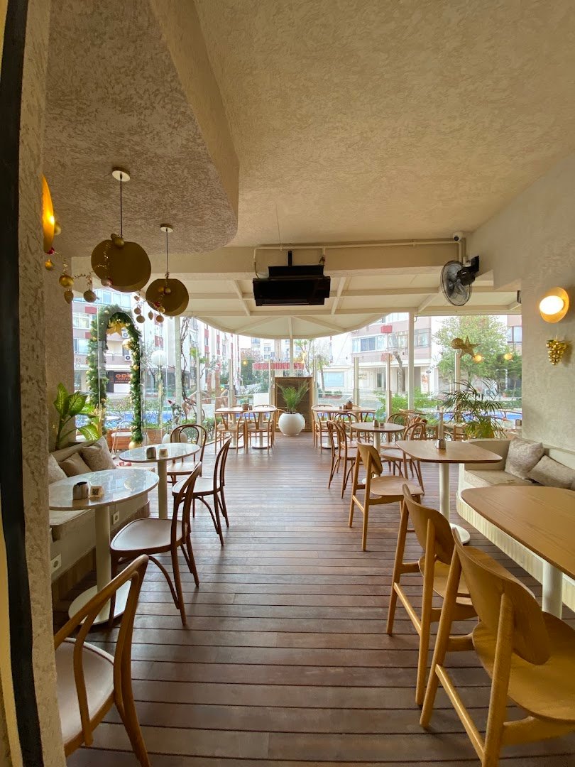 Vøler Coffee & Breakfast specialty coffee shop in Istanbul - photo 4