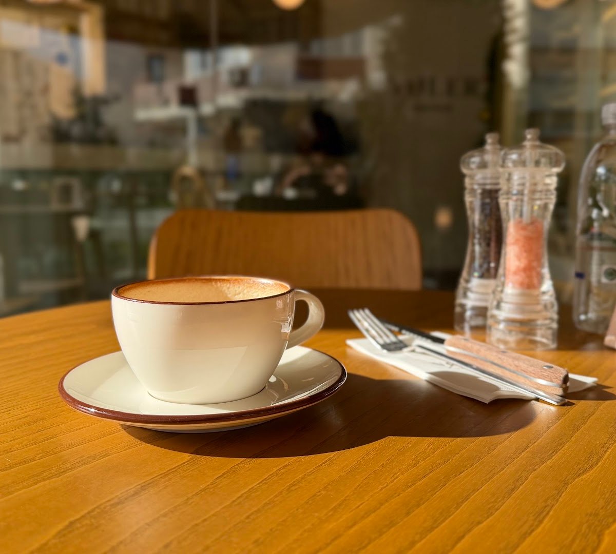 Vøler Coffee & Breakfast specialty coffee shop in Istanbul - photo 9