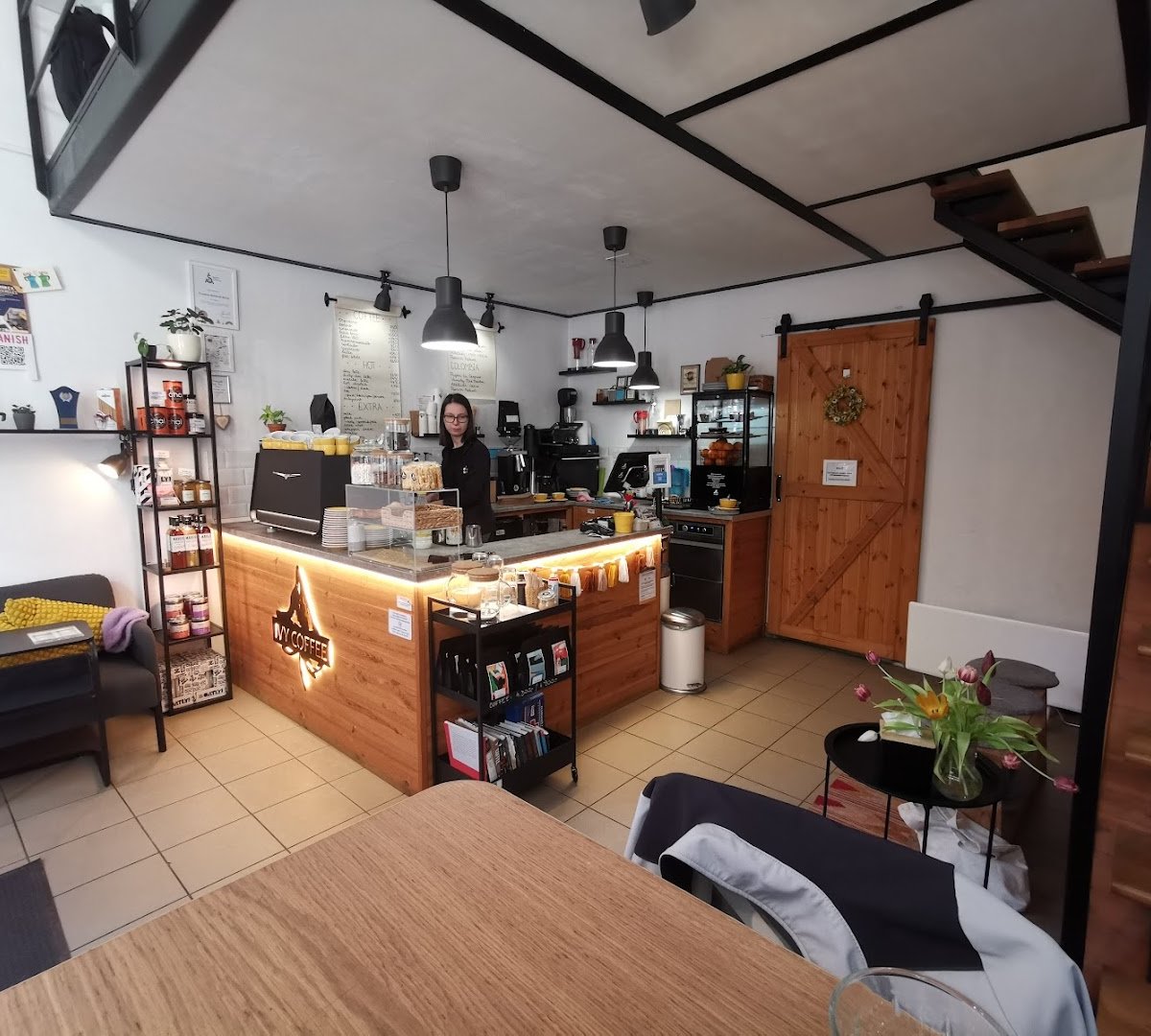 IVY COFFEE specialty coffee shop in Budapest - photo 13