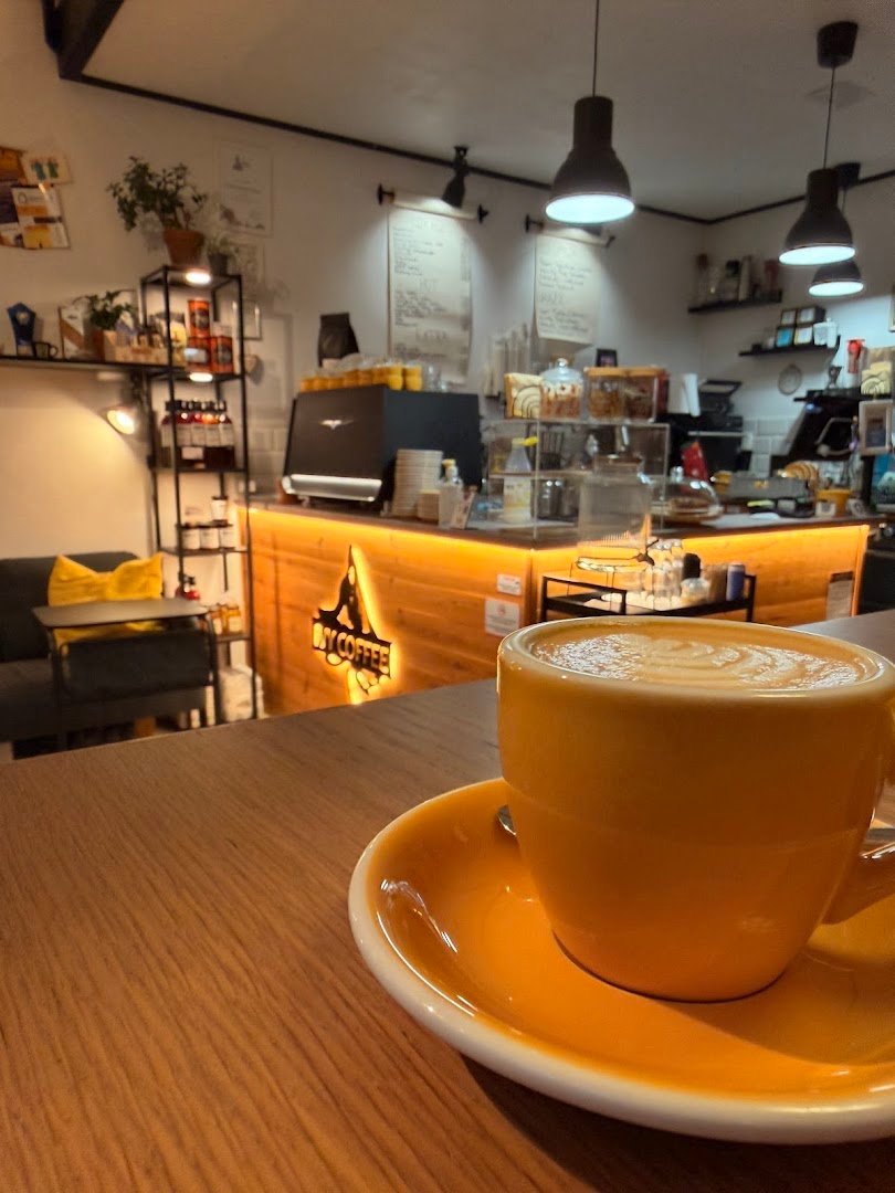 IVY COFFEE specialty coffee shop in Budapest - photo 2