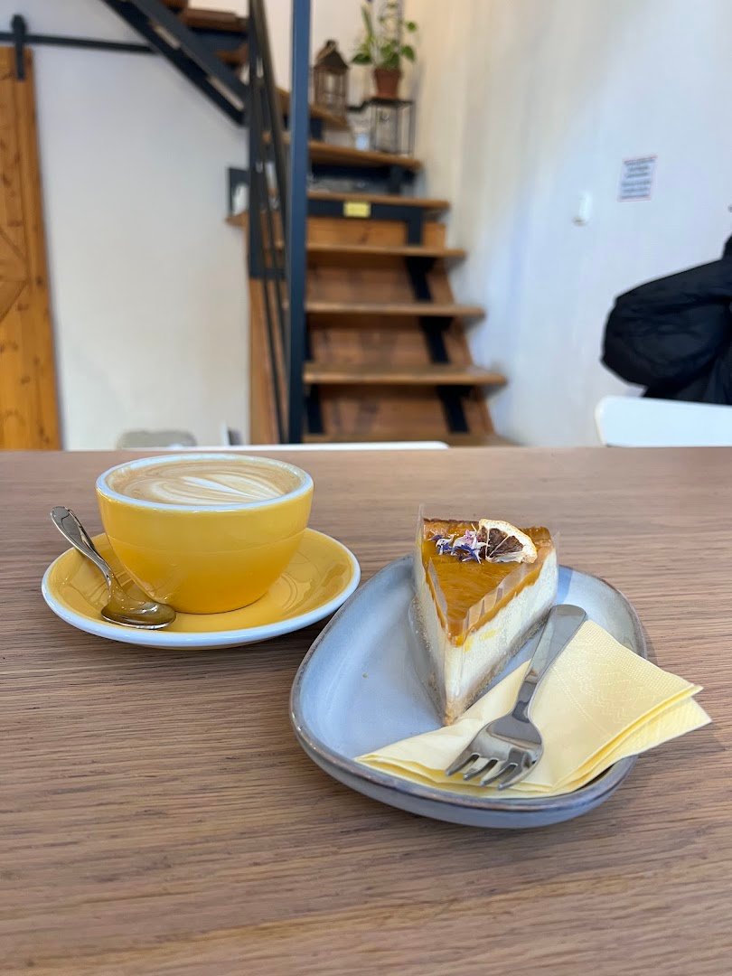 IVY COFFEE specialty coffee shop in Budapest - photo 8