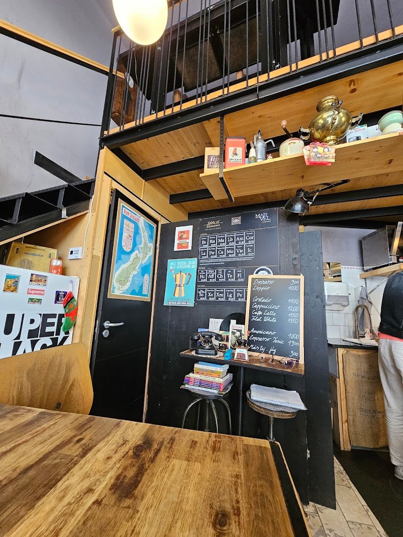 SUPERBLACK ESPRESSO BAR & Micro Roastery specialty coffee shop in Budapest - photo 12