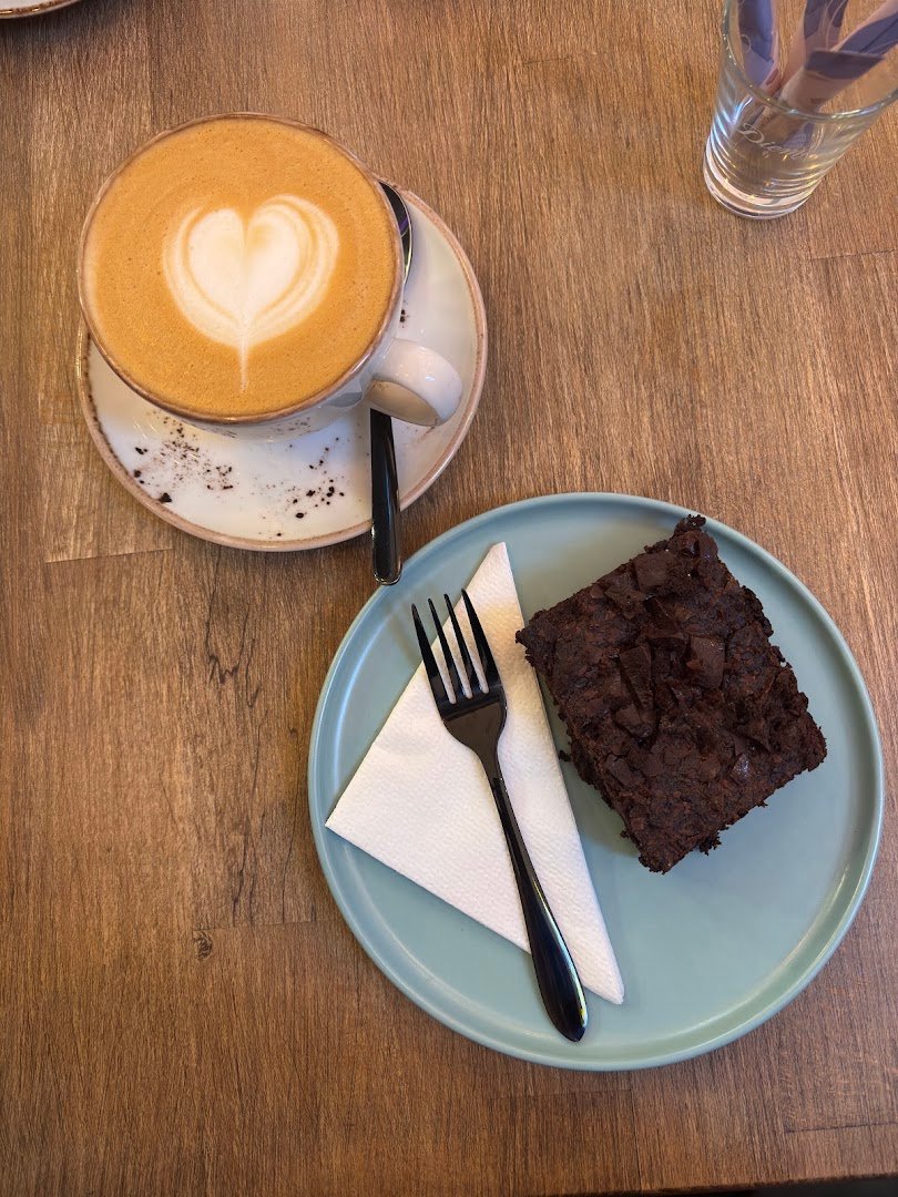 Coffee at The Truth, specialty coffee shop in Vienna