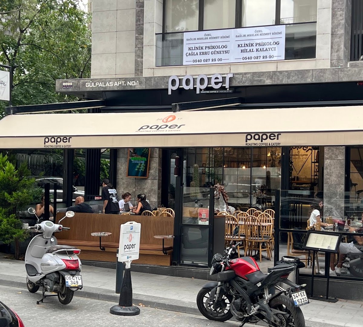 Paper Roasting Coffee & Chocolate specialty coffee shop in Istanbul - photo 10