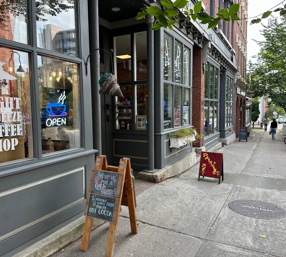 Tight Squeeze Coffee Shop specialty coffee shop in Burlington - photo 2