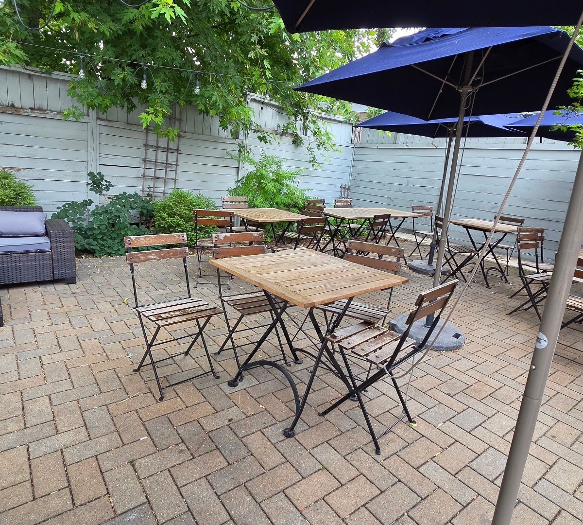 Storefront of Cafe Domestique - Allen St., specialty coffee shop in Madison