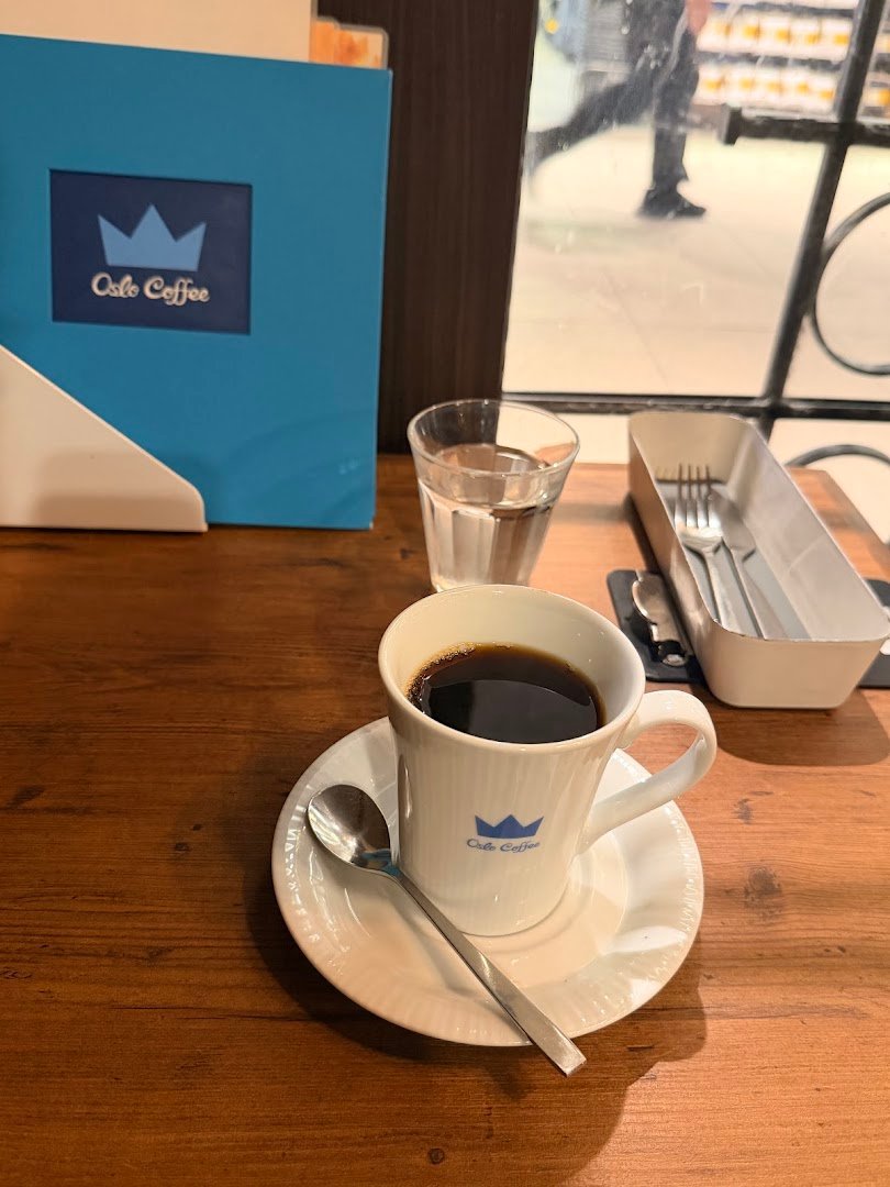 Coffee at Oslo Coffee, specialty coffee shop in Tokyo