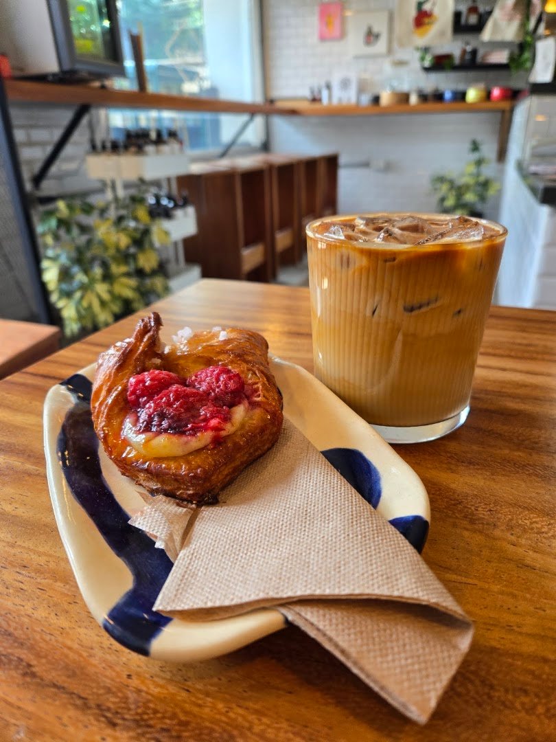 Coffee at Bezza Coffee, specialty coffee shop in Mexico City