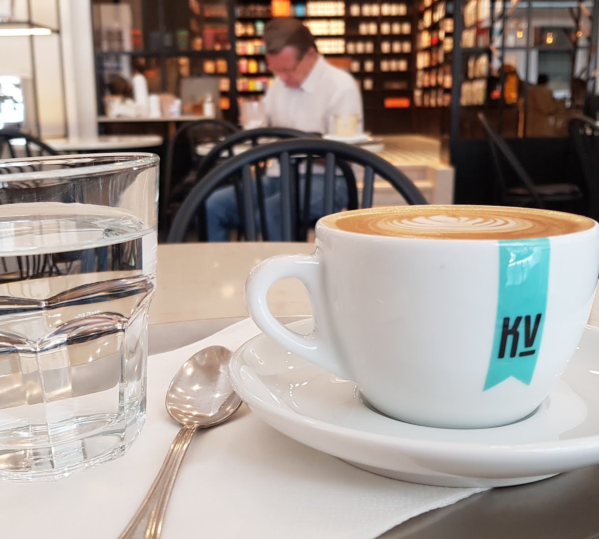 Kávétársaság specialty coffee shop in Budapest - photo 4