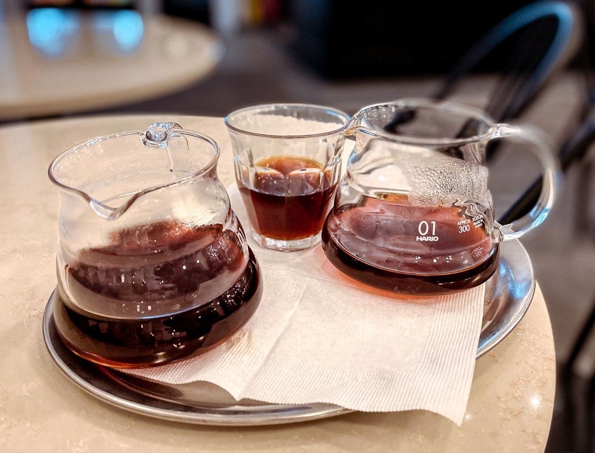Kávétársaság specialty coffee shop in Budapest - photo 8