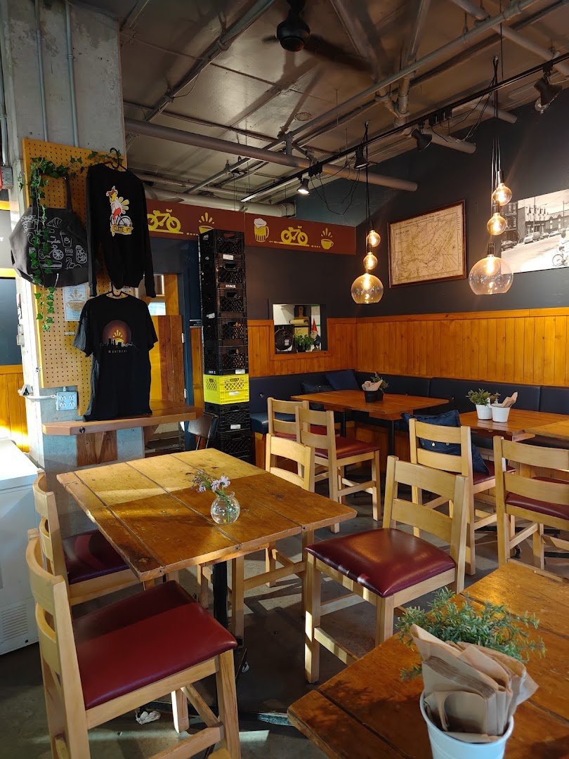Interior of Café Ma Bicyclette, specialty coffee shop in Montreal