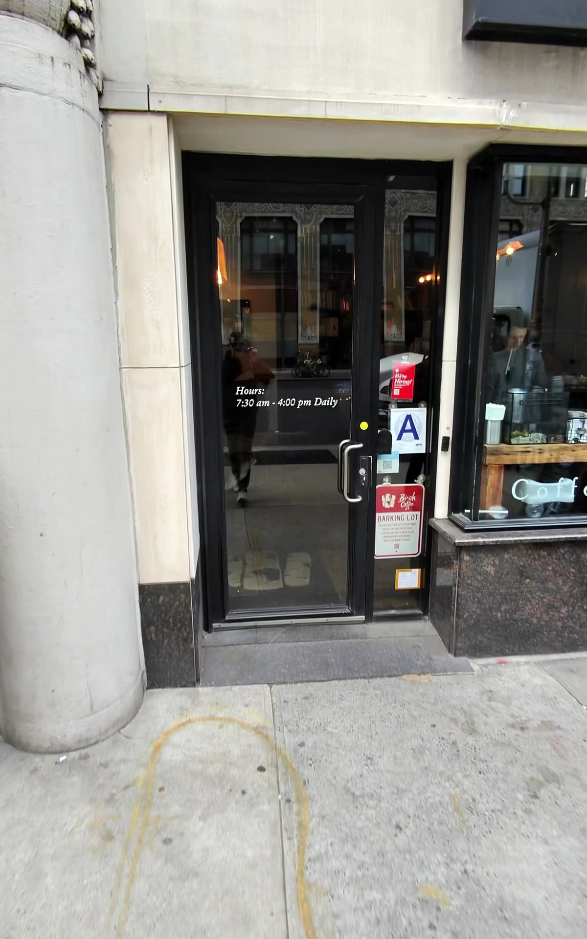 Birch Coffee specialty coffee shop in New York - photo 13