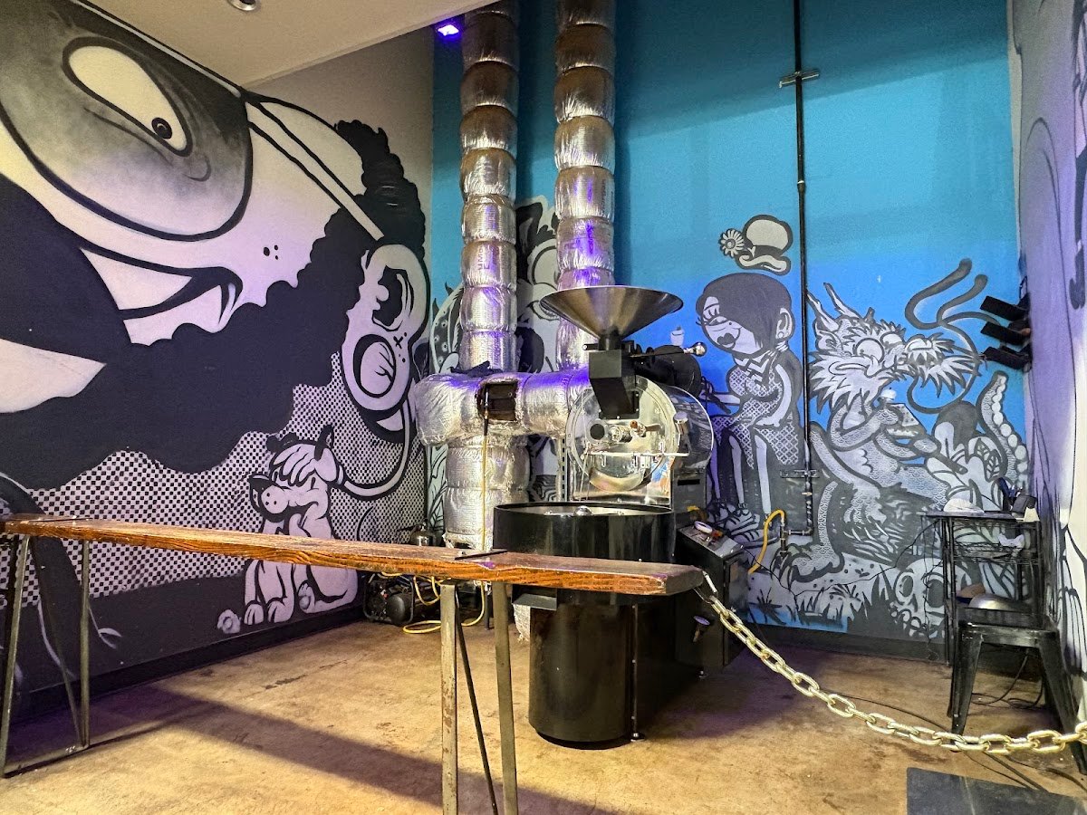 Spokesman Coffee specialty coffee shop in Austin - photo 3