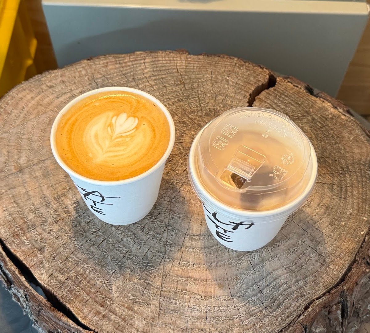 Tasuku Coffee specialty coffee shop in Kyoto - photo 4