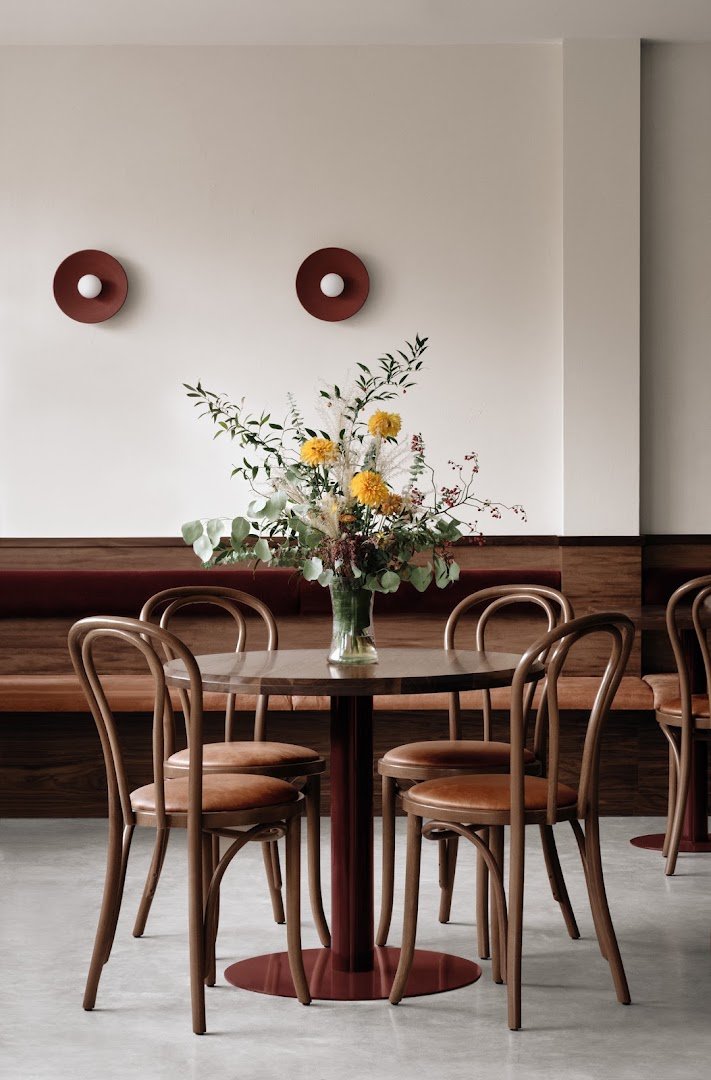 Interior of Café chez Téta, specialty coffee shop in Montreal