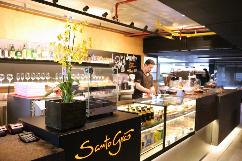 Interior of Santo Grão - UNE, specialty coffee shop in São Paulo