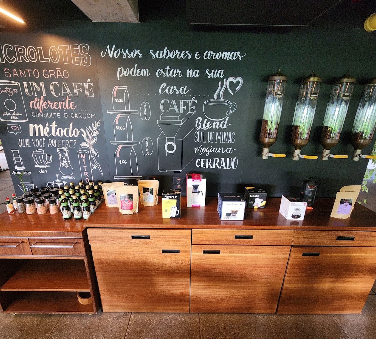 Interior of Santo Grão - UNE, specialty coffee shop in São Paulo