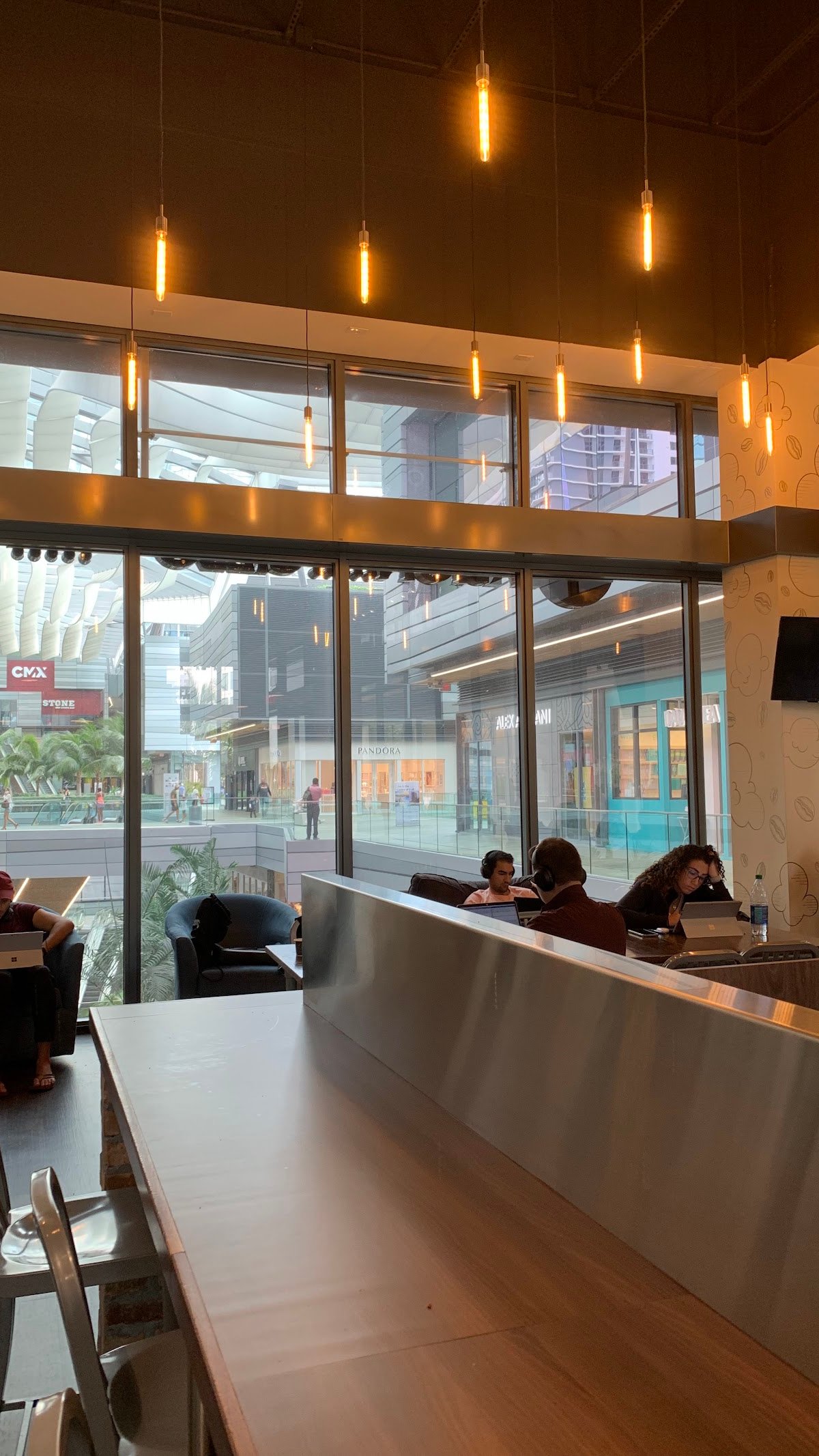 Pasion del Cielo Coffee specialty coffee shop in Miami - photo 10