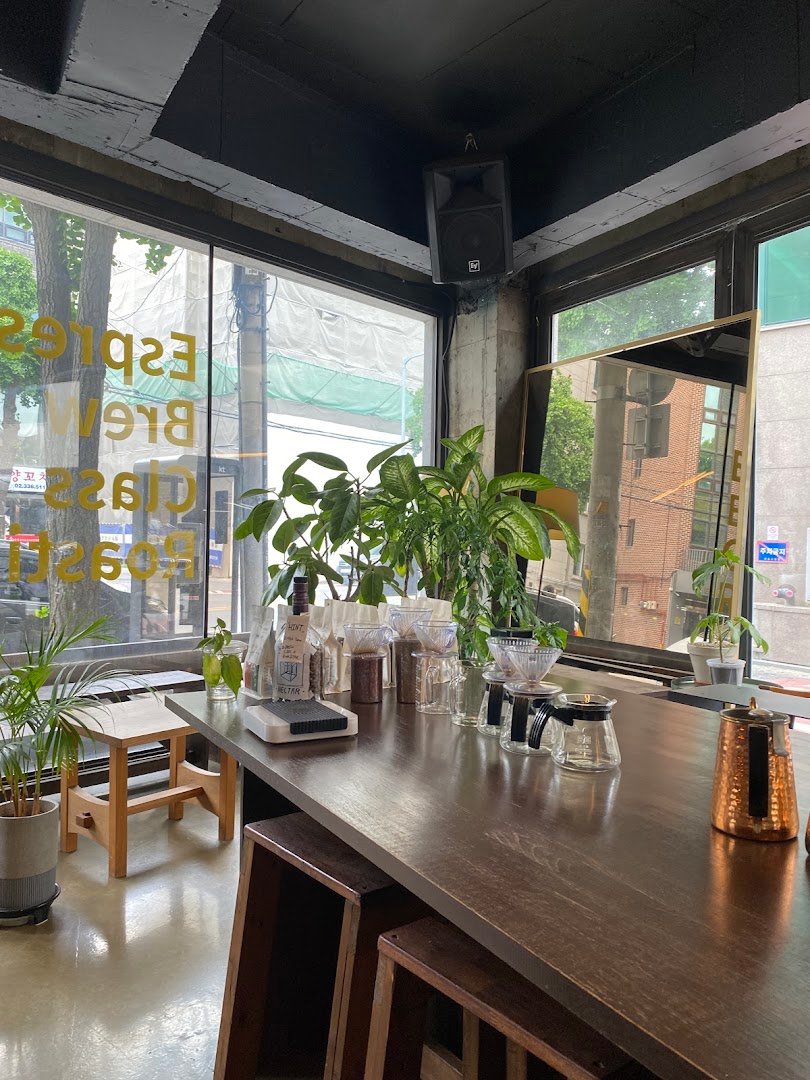 Interior of FB Coffee Roasters, specialty coffee shop in Seoul