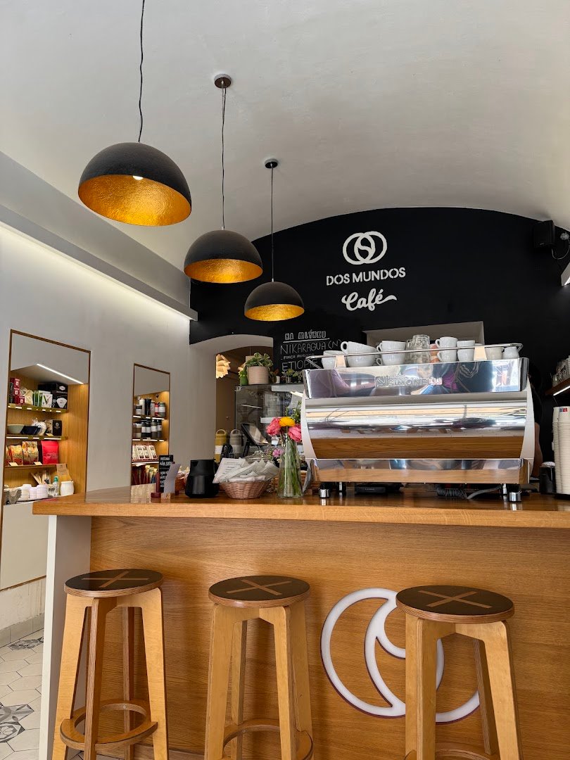 Interior of Dos Mundos Café, specialty coffee shop in Prague