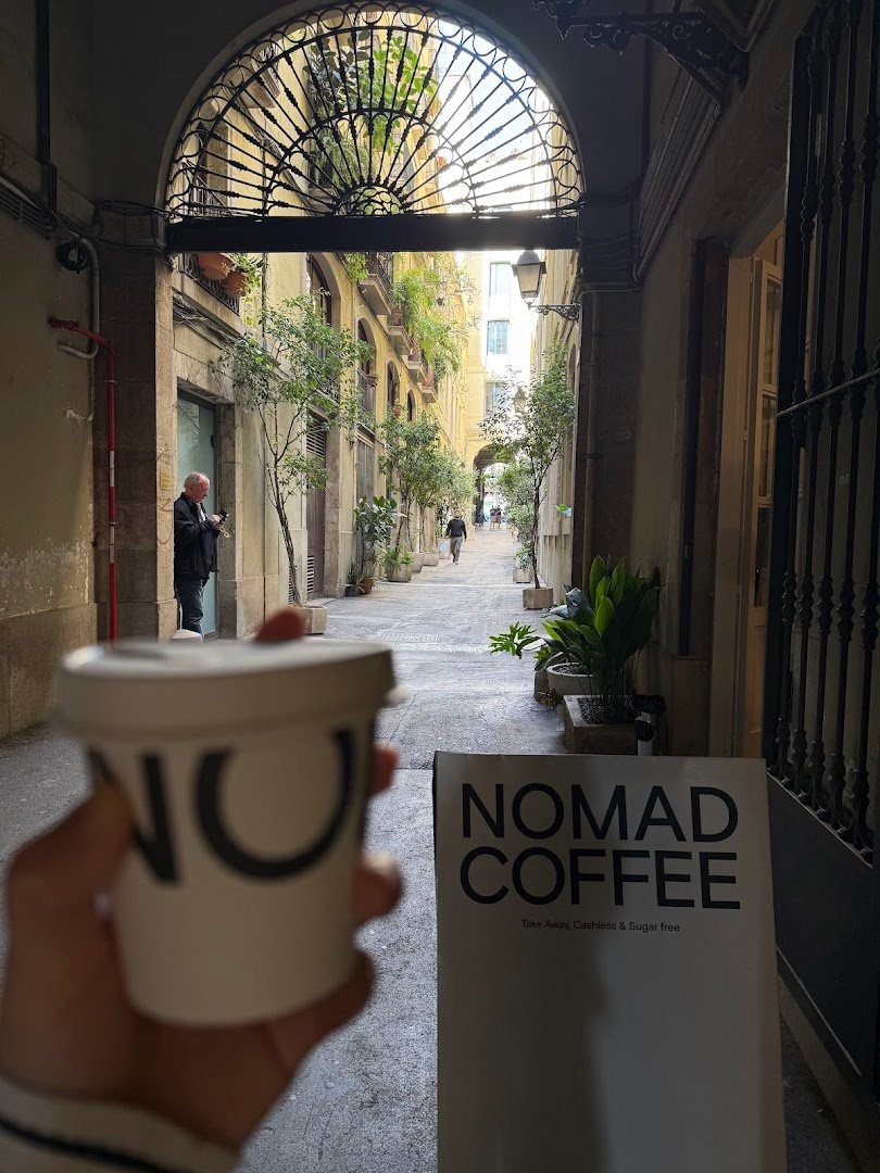 Nomad Coffee Bar (ex Coffee Lab) specialty coffee shop in Barcelona - photo 11
