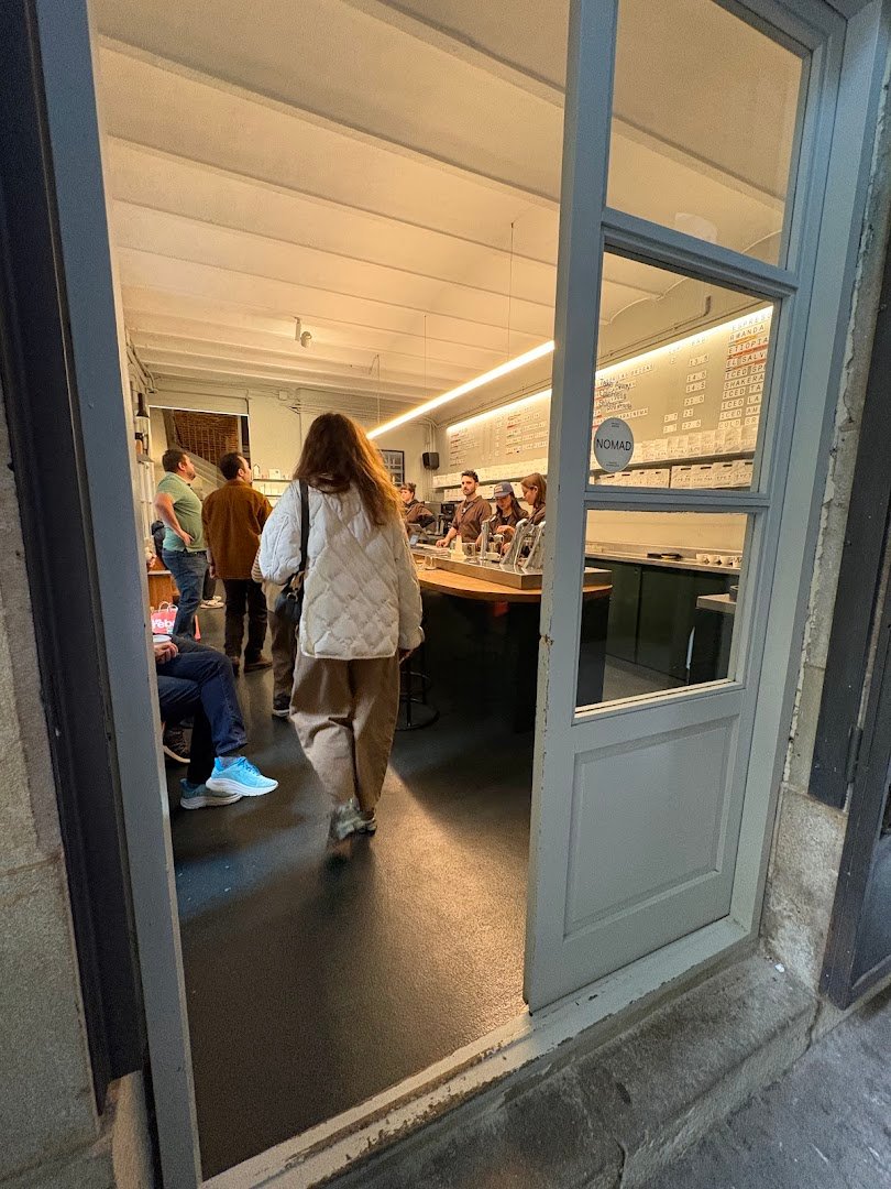 Nomad Coffee Bar (ex Coffee Lab) specialty coffee shop in Barcelona - photo 13