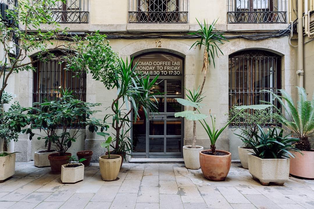 Nomad Coffee Bar (ex Coffee Lab) specialty coffee shop in Barcelona - photo 2