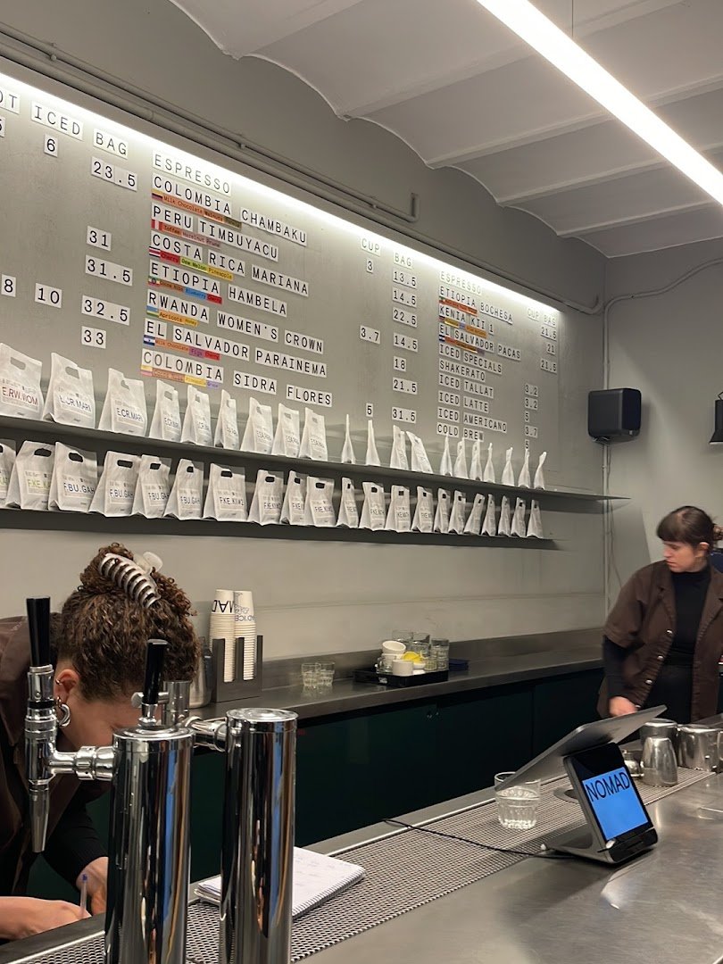 Nomad Coffee Bar (ex Coffee Lab) specialty coffee shop in Barcelona - photo 10