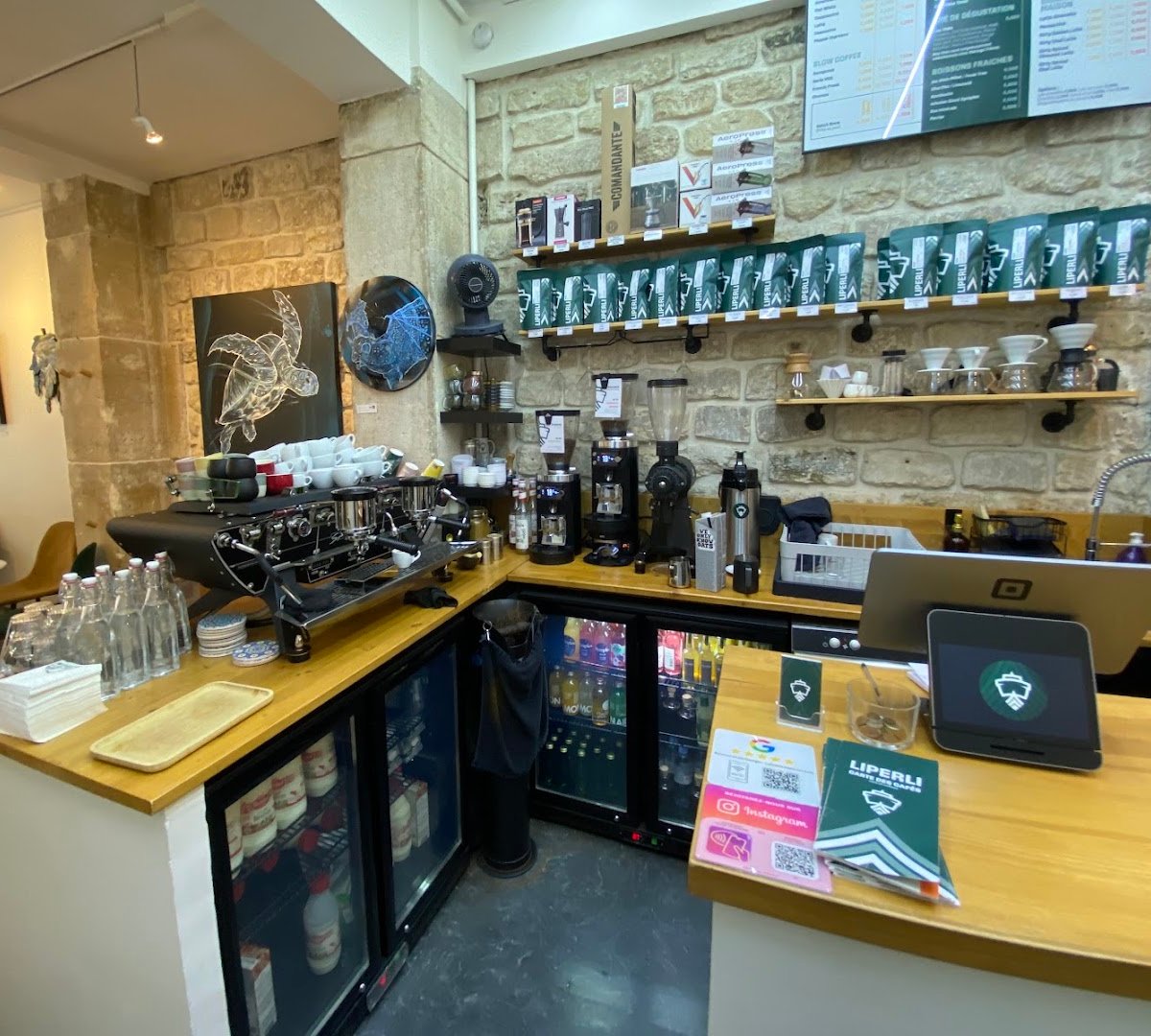 Liperli Coffee - Torréfacteur de café specialty coffee shop in Paris - photo 6