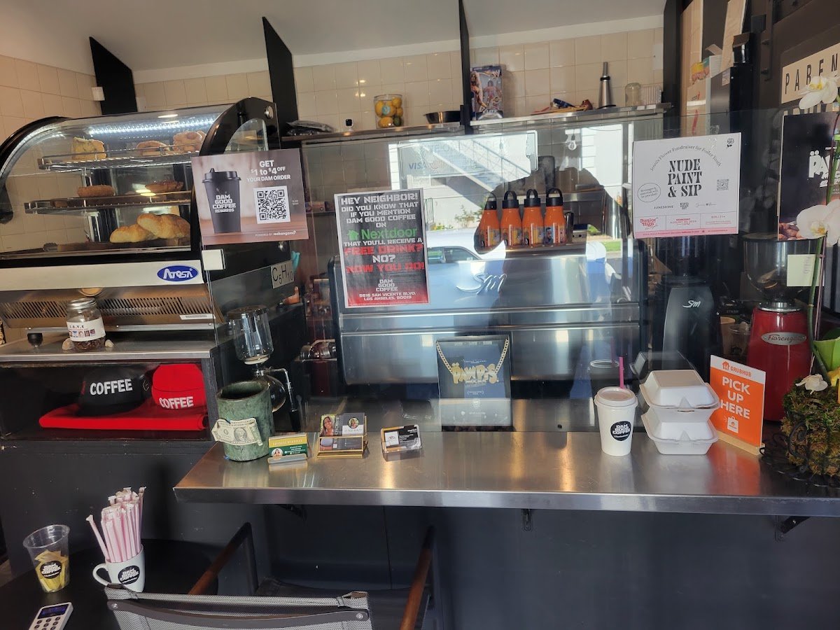 Dam Good Coffee LLC specialty coffee shop in Los Angeles - photo 6