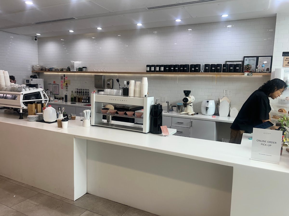 BlendIn Coffee Club specialty coffee shop in Houston - photo 5