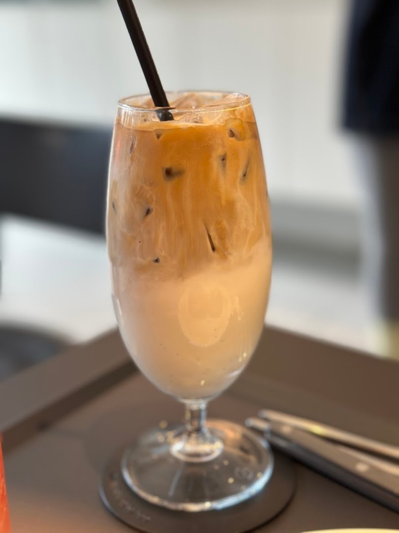 Coffee at minimale rösterei & kaffeebar, specialty coffee shop in Seoul