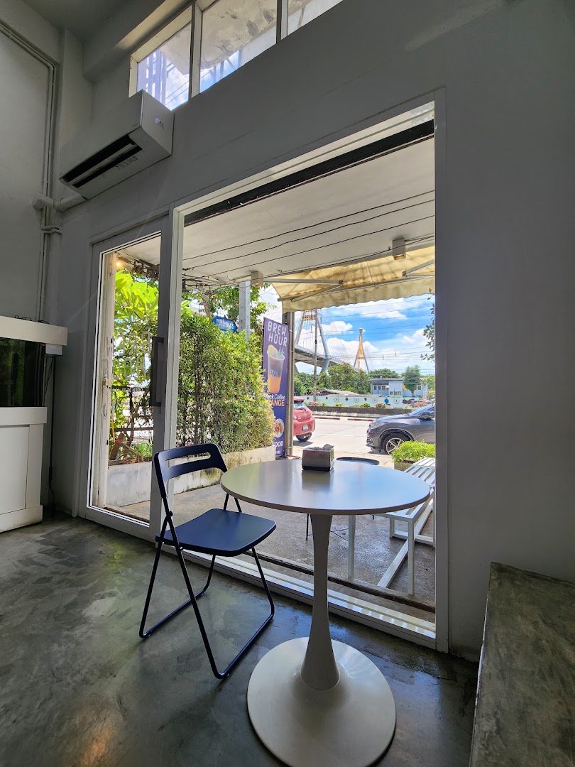 BREW HOUR COFFEE specialty coffee shop in Bangkok - photo 6