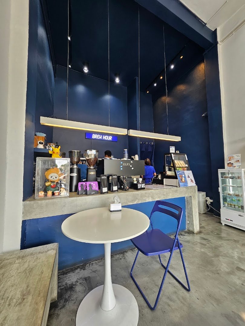 BREW HOUR COFFEE specialty coffee shop in Bangkok - photo 10
