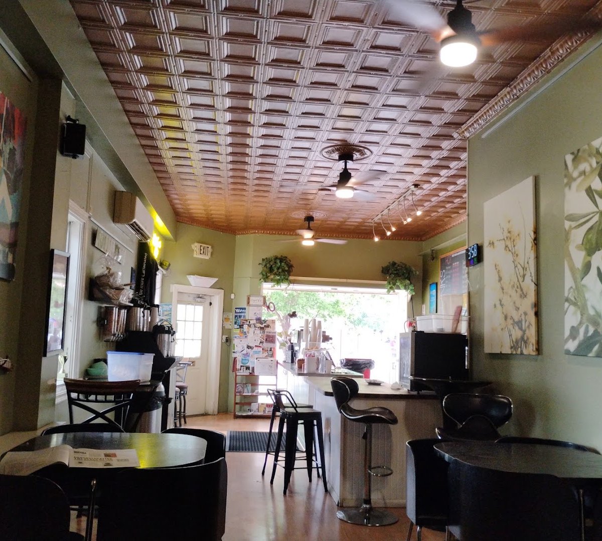 High Grounds Cafe specialty coffee shop in Baltimore - photo 3