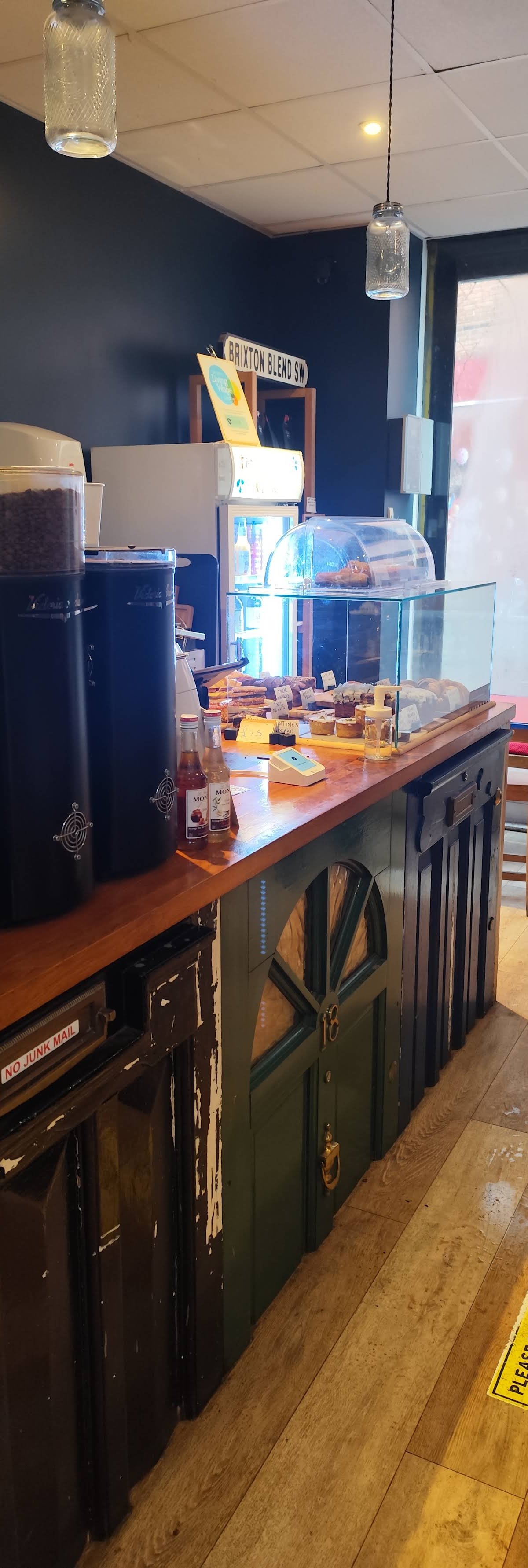 Brixton Blend specialty coffee shop in London - photo 12